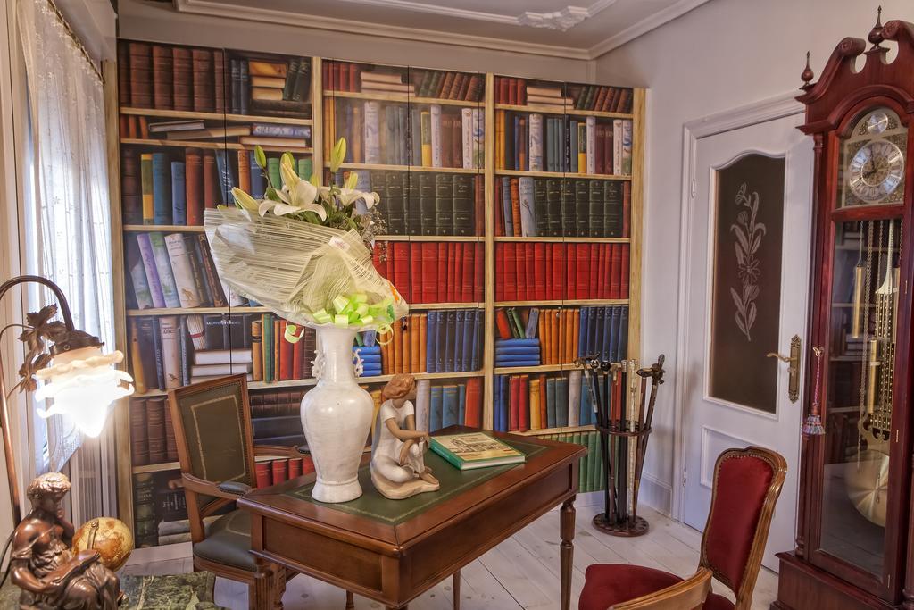 Hostal Boutique Puerta Del Sol Torrelavega Eksteriør bilde