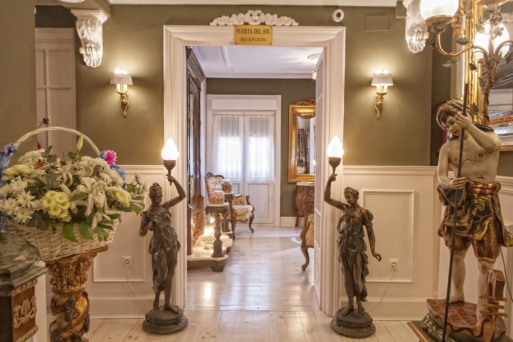 Hostal Boutique Puerta Del Sol Torrelavega Eksteriør bilde