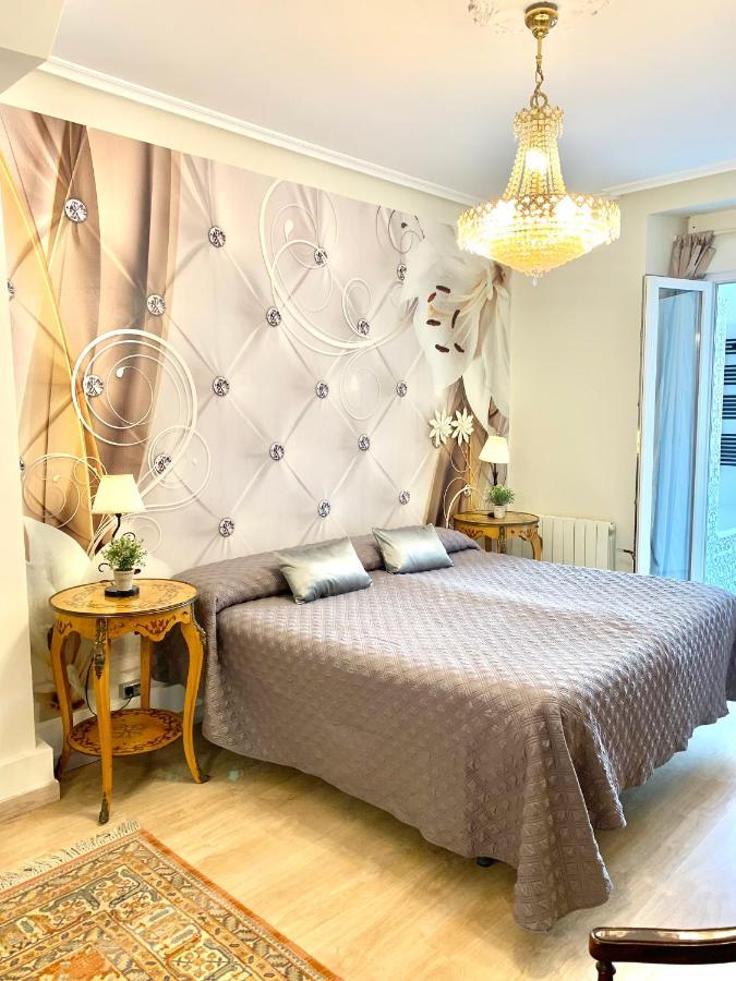 Hostal Boutique Puerta Del Sol Torrelavega Eksteriør bilde