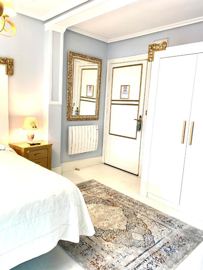 Hostal Boutique Puerta Del Sol Torrelavega Eksteriør bilde