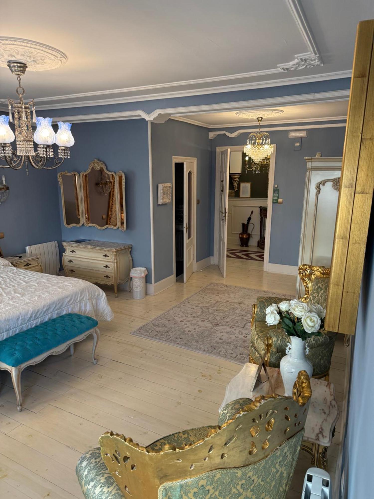 Hostal Boutique Puerta Del Sol Torrelavega Eksteriør bilde