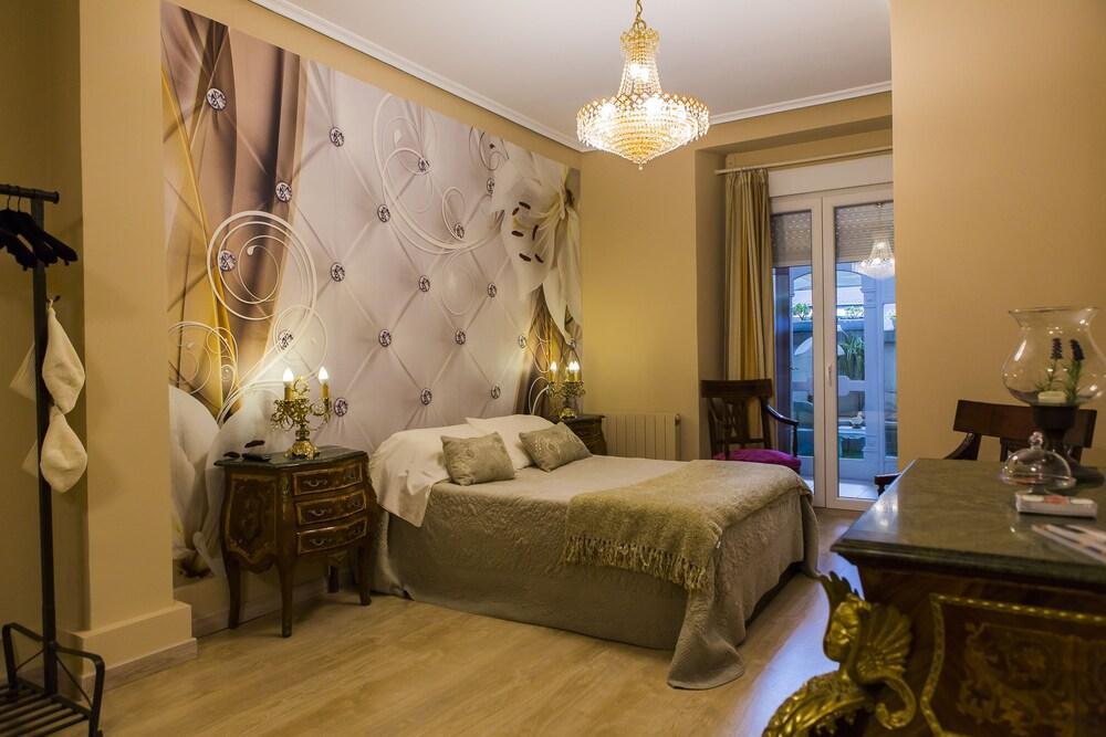 Hostal Boutique Puerta Del Sol Torrelavega Eksteriør bilde
